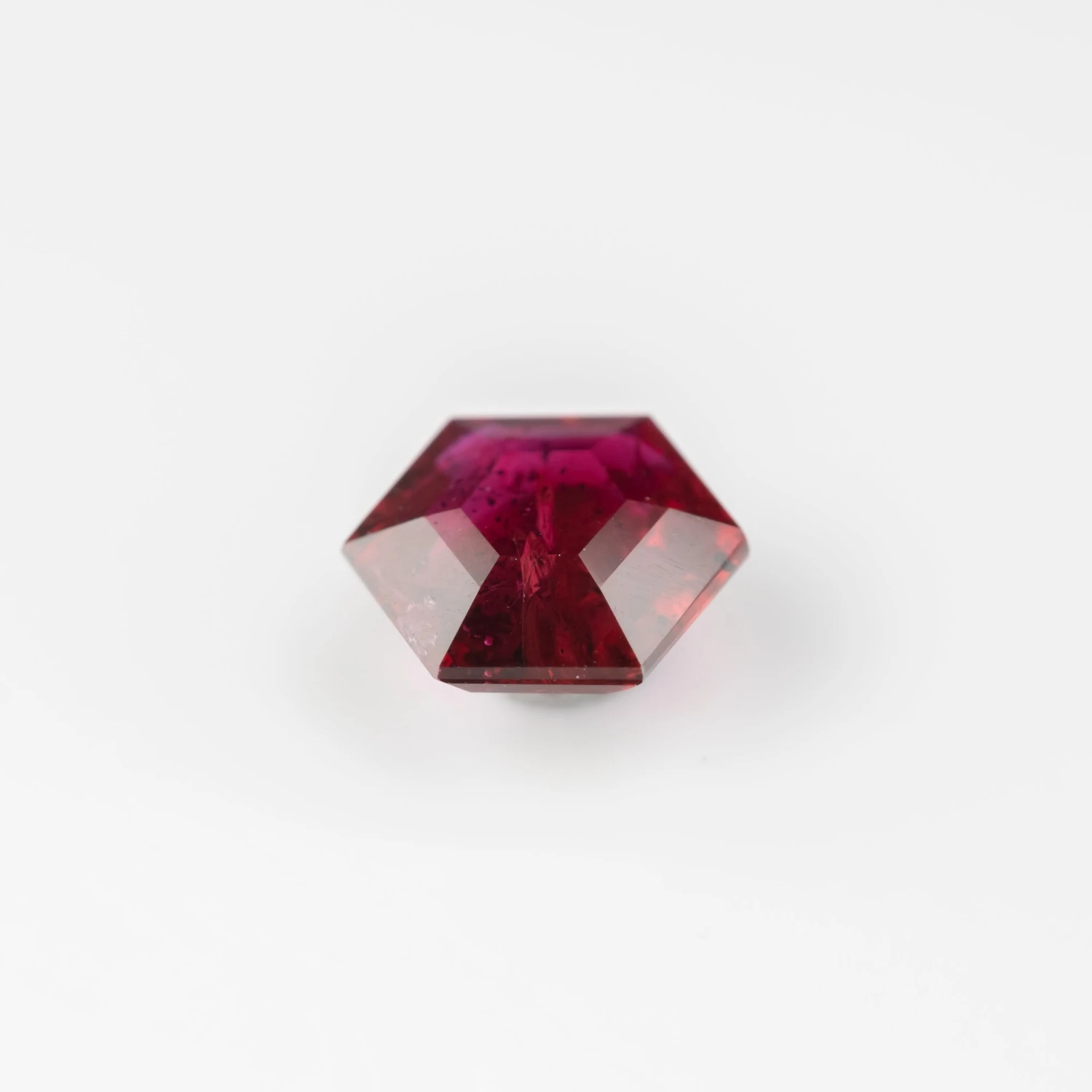 1.65 Carat Deep Red Full Cut Hexagon Ruby 2 1.65 Carat Deep Red Full Cut Hexagon Ruby - Image 2