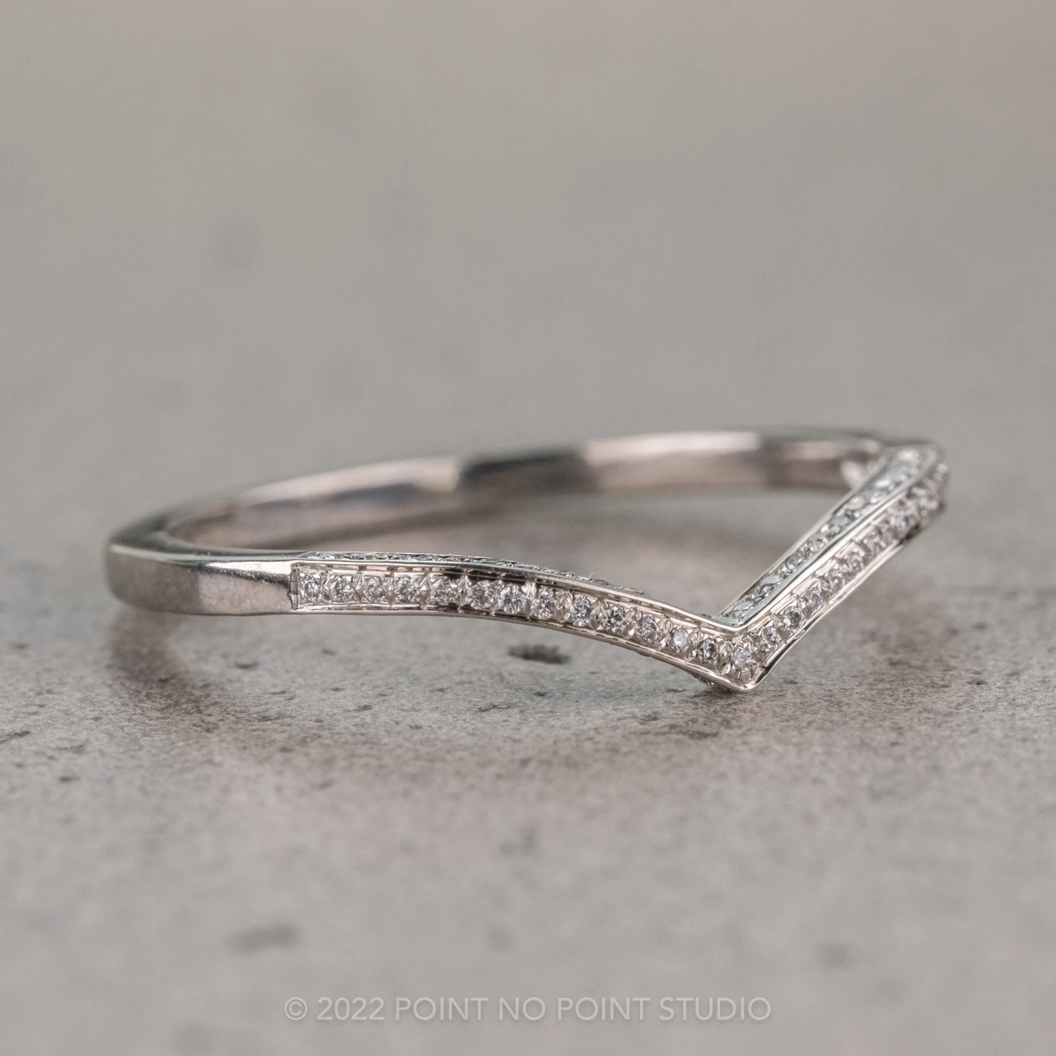 Diamond V Band, Juliette Setting, 14K White Gold 6 Diamond V Band, Juliette Setting, 14K White Gold - Image 6