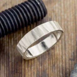 6mm 14k White Gold Mens Wedding Band, Wood Grain Matte