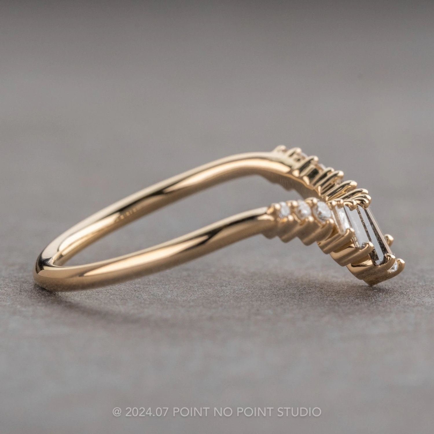 Ombre Baguette And Round Diamond Wedding Band, Charlie Setting, 14K Yellow Gold 4 Ombre Baguette And Round Diamond Wedding Band, Charlie Setting, 14K Yellow Gold - Image 4