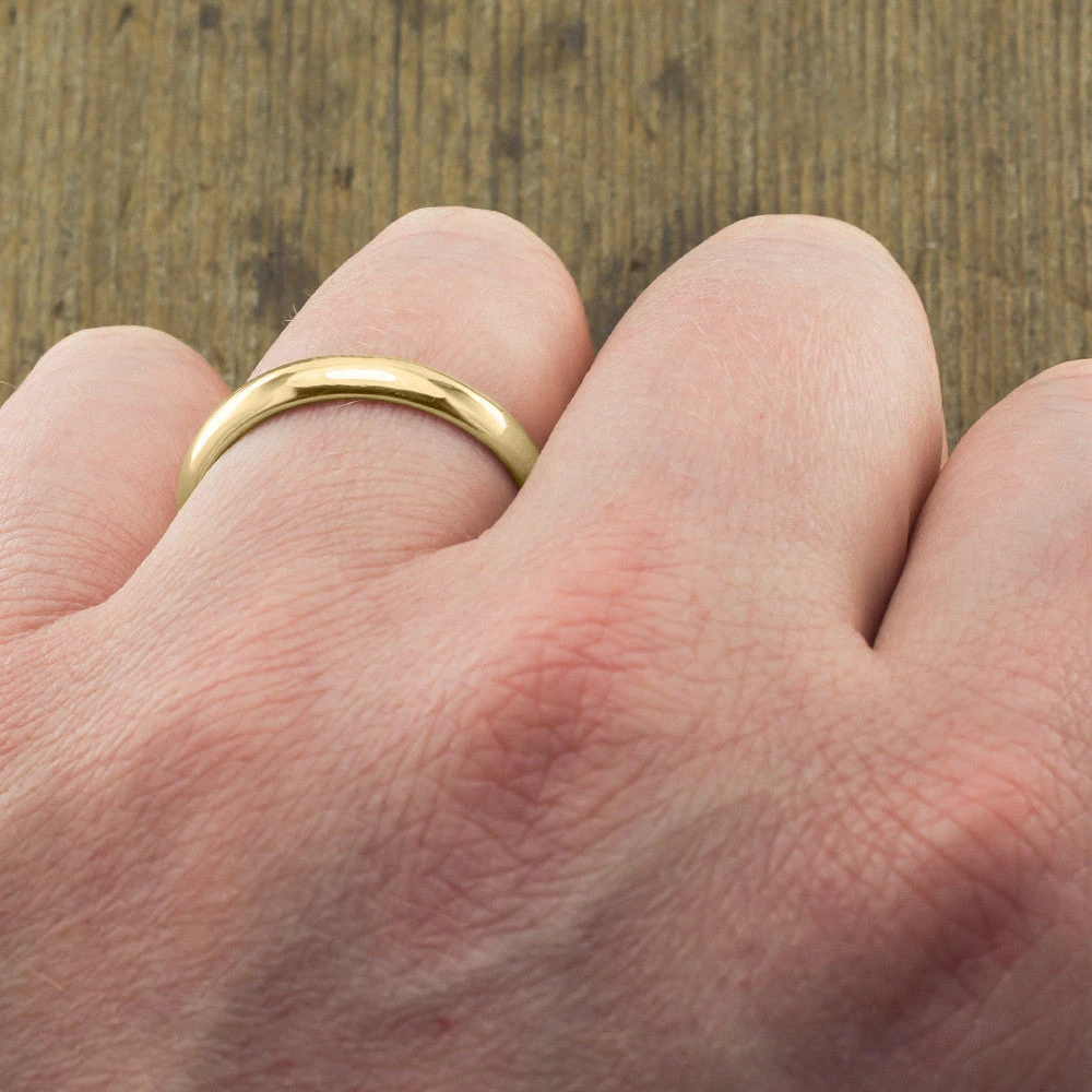 4mm Comfort Fit 14k Yellow Gold Mens Wedding Band, Half Round Polished 4 4mm Comfort Fit 14k Yellow Gold Mens Wedding Band, Half Round Polished - Image 4