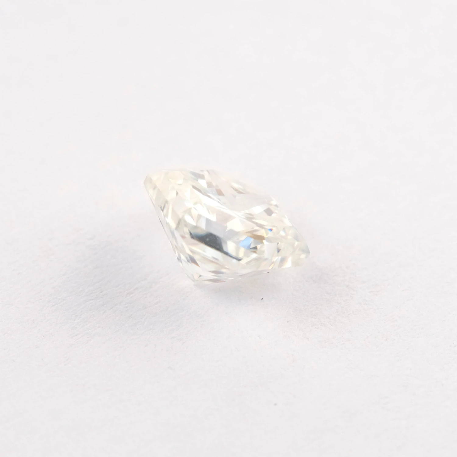 1.38 Carat White Hexagon Moissanite 5 1.38 Carat White Hexagon Moissanite - Image 5