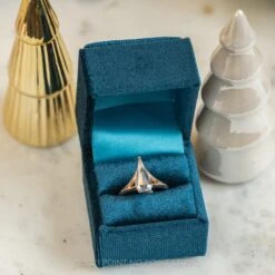 Velvet Madison Ring Boxes 31 Velvet Madison Ring Boxes -Point No Point Studio Store 20211202 SFS0165