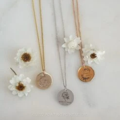 14k Gold Engraved Robin Large Round Charm -Point No Point Studio Store 20221027 SFS0110 1 2d1913ed 6098 46b8 b603 23e069cf8c72