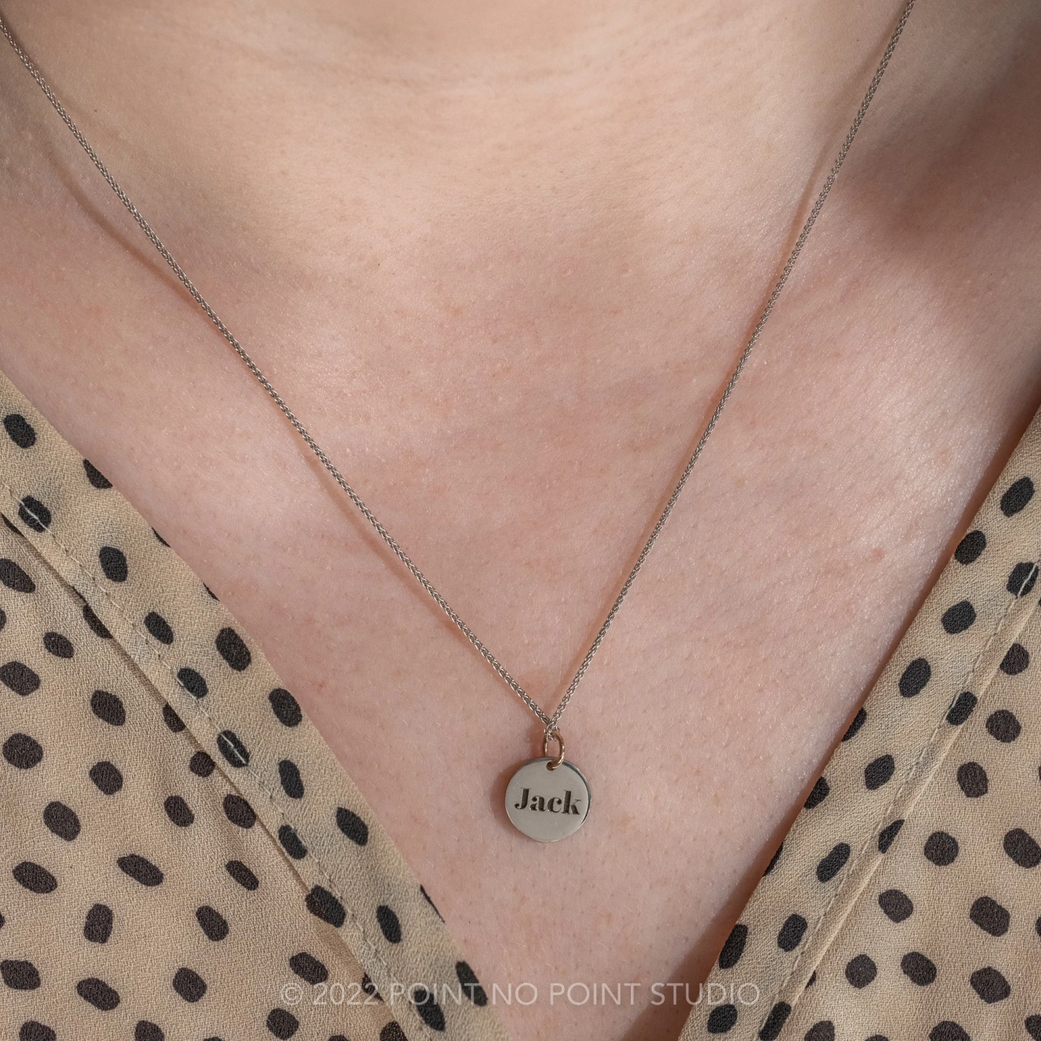 14k Gold Engraved Alouette Single Name Small Round Charm 2 14k Gold Engraved Alouette Single Name Small Round Charm - Image 2