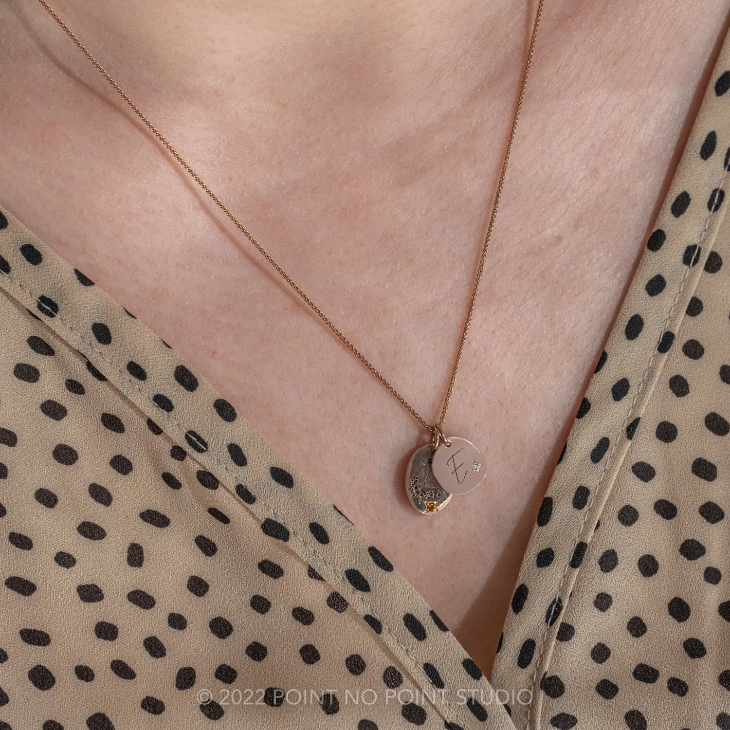 14k Gold Engraved Viero Single Initial & Birthstone Small Organic Unique Charm 7 14k Gold Engraved Viero Single Initial & Birthstone Small Organic Unique Charm - Image 7