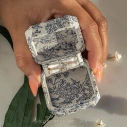 Pop Up Proposal Boxes 14 Pop Up Proposal Boxes -Point No Point Studio Store 20221114 SFS0071