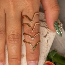 Single Diamond Victoria Wedding Band, 14k Rose Gold -Point No Point Studio Store 20221213 SFS0292 ec54e2d0 3498 4392 9027 db350aa9432f