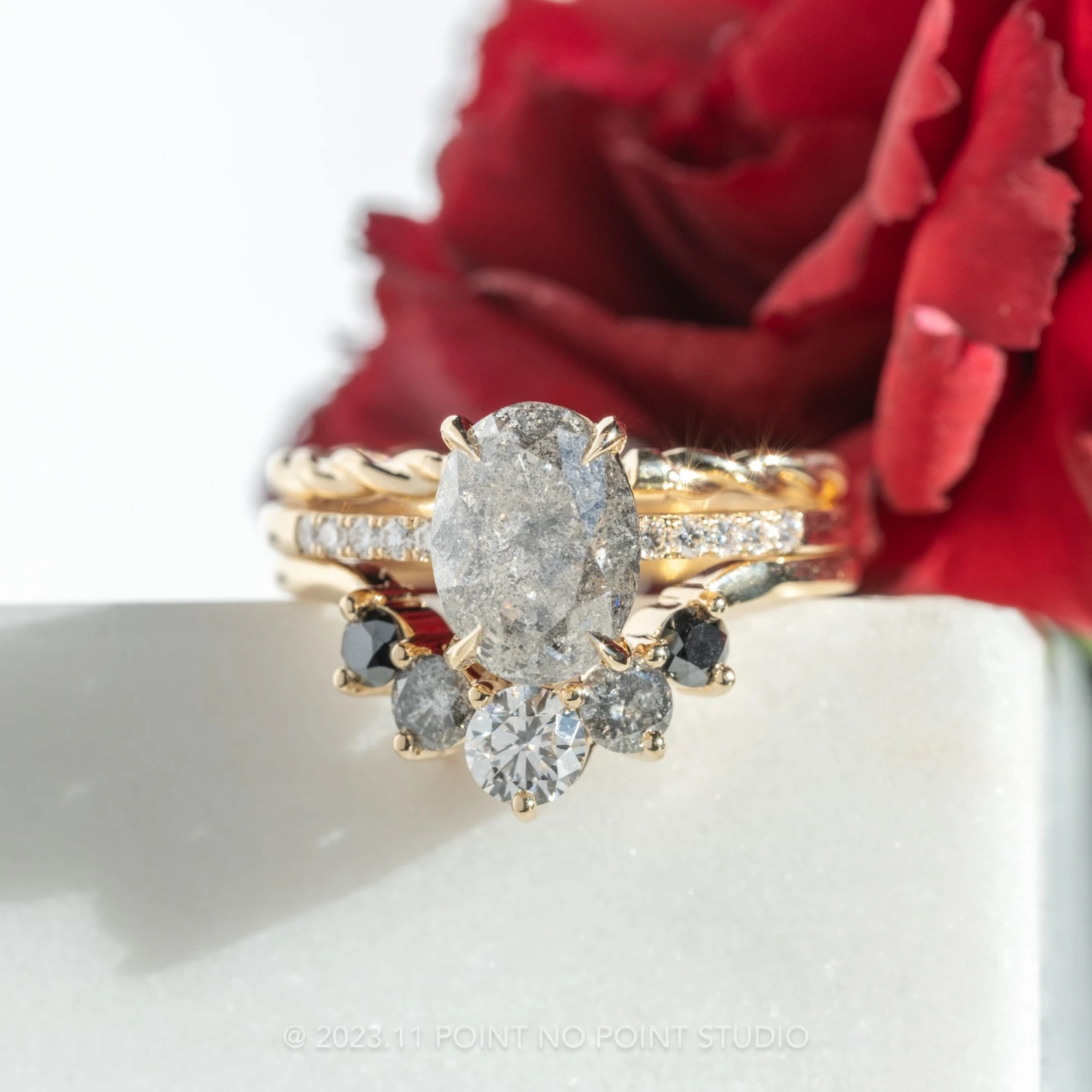 Round Diamond Wedding Band, Ombre Large Catherine Setting, 14k Yellow Gold 5 Round Diamond Wedding Band, Ombre Large Catherine Setting, 14k Yellow Gold - Image 5