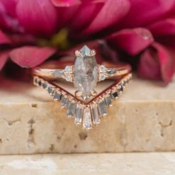 Baguette Diamond V Wedding Band, Ombre Wren Setting, 14K Rose Gold -Point No Point Studio Store 20231214 SFS0094 f2d7e8eb 2afd 463e 87ff ea914f8b25f9