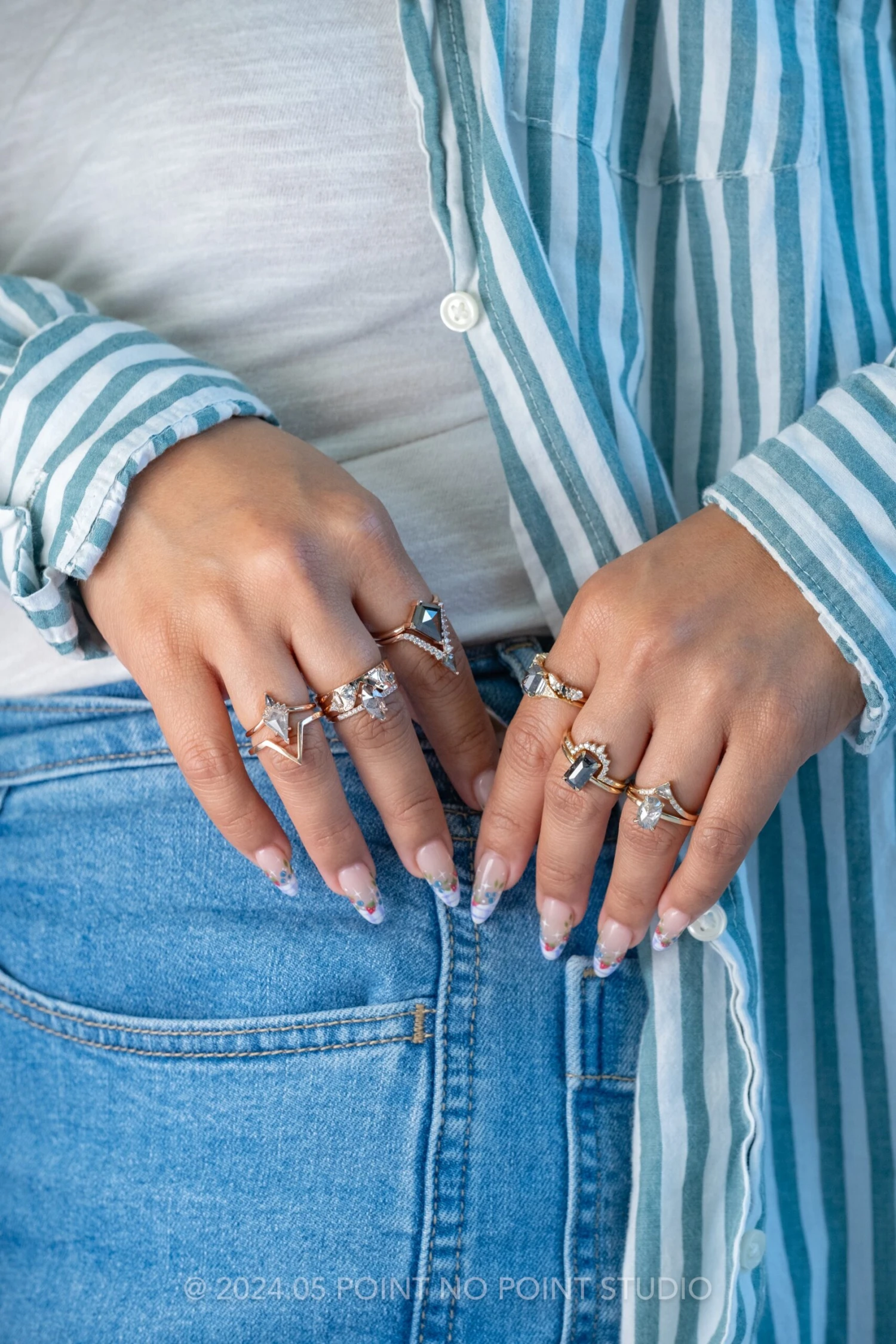 1.25 Carat Canadian Salt And Pepper Oval Diamond Engagement Ring, Tulip Basket Jane Setting, 14K Yellow Gold 4 1.25 Carat Canadian Salt And Pepper Oval Diamond Engagement Ring, Tulip Basket Jane Setting, 14K Yellow Gold - Image 4