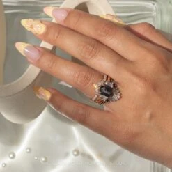 Baguette Diamond V Wedding Band, Ombre Wren Setting, 14K Rose Gold -Point No Point Studio Store 20240618 SFS0035 123663b8 5b33 4bea a020 68a7c7a07037