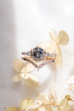 Ombre Diamond Wedding Band, Robin Setting, 14K Rose Gold 19 Ombre Diamond Wedding Band, Robin Setting, 14K Rose Gold -Point No Point Studio Store 20240919 SFS0090 3e21c83d f6d4 47dd b80e 102803efd540