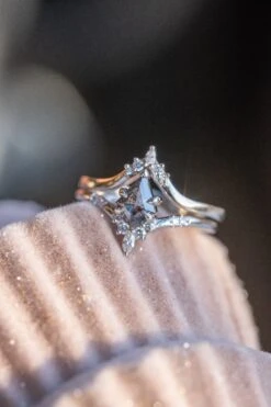 Marquise Diamond Freya Band, 14K White Gold -Point No Point Studio Store 20241115 SFS0111 e2030325 cb75 46f7 a302 63b1bb20d460