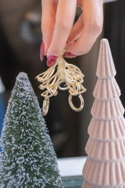 20mm Tube Hoop Earrings, 14k Yellow Gold 16 20mm Tube Hoop Earrings, 14k Yellow Gold -Point No Point Studio Store 20241115 SFS0140