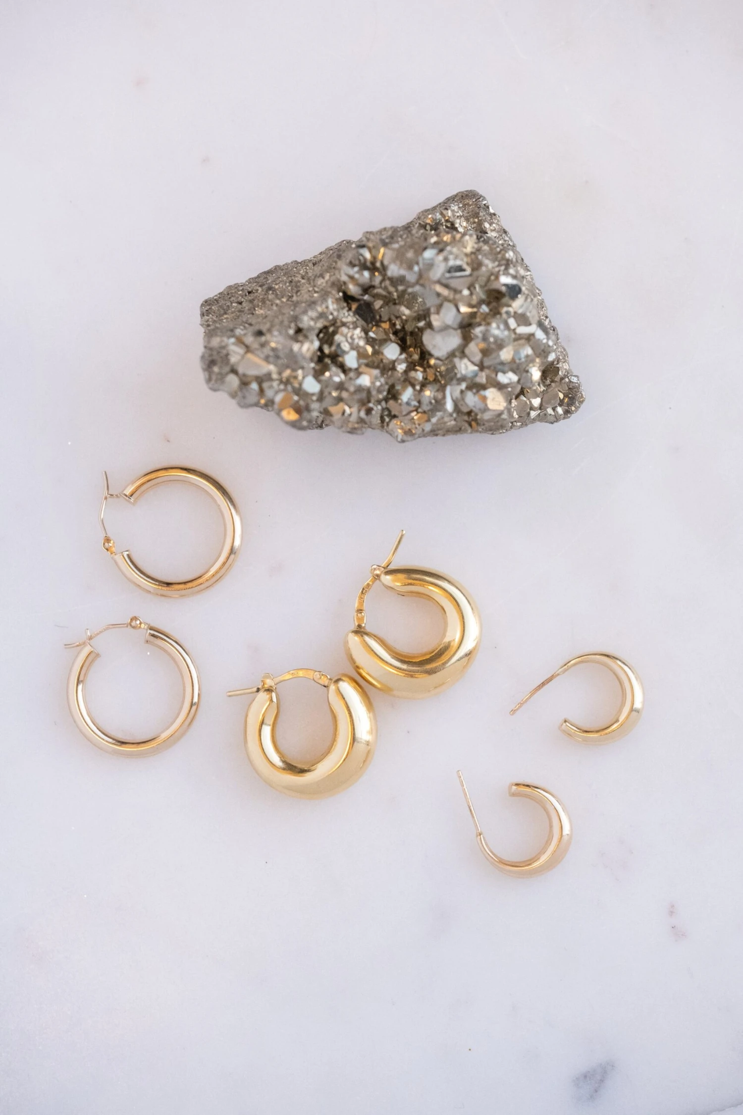 20mm Tube Hoop Earrings, 14k Yellow Gold 9 20mm Tube Hoop Earrings, 14k Yellow Gold - Image 9