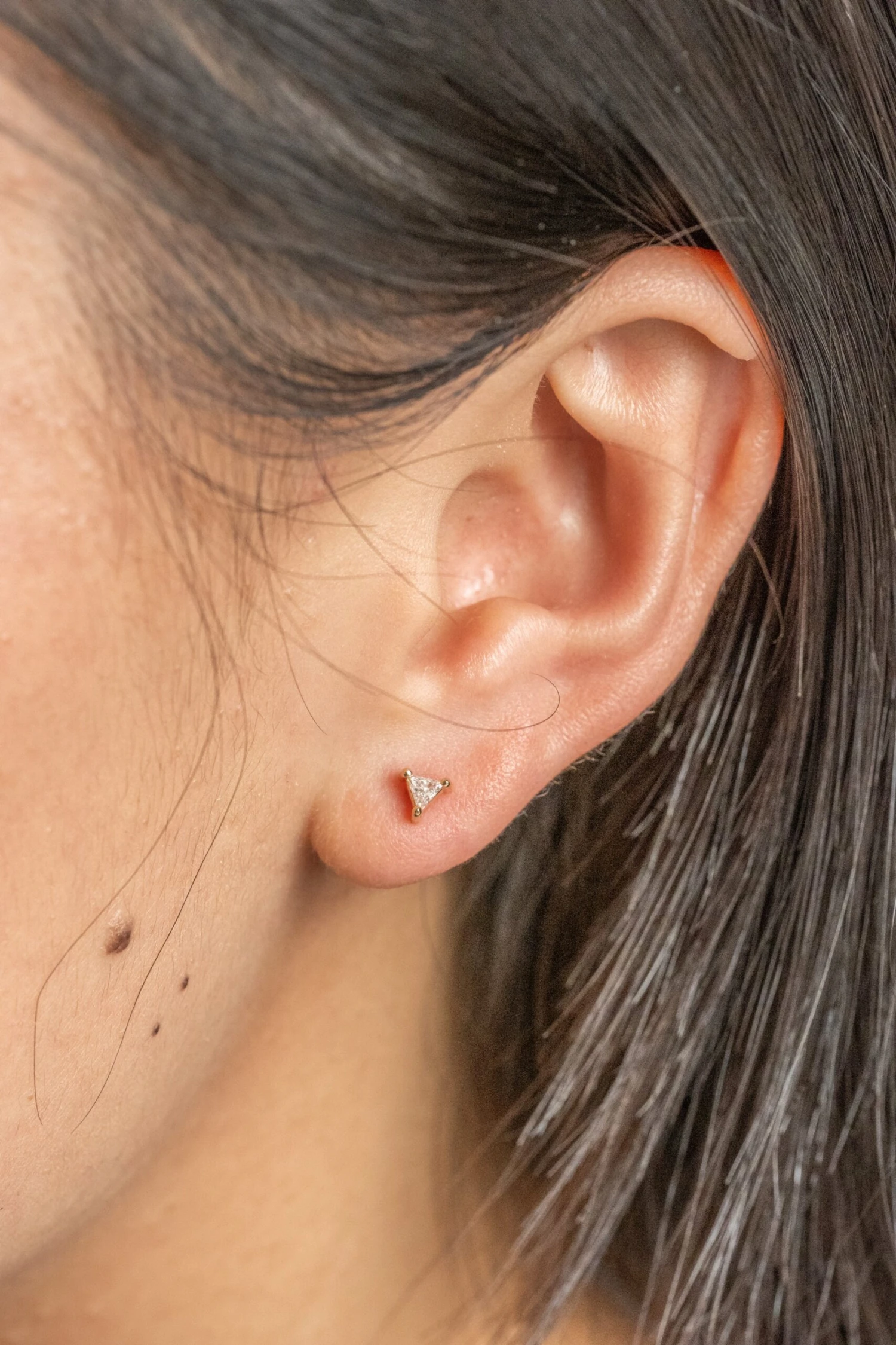 14k Yellow Gold White Diamond Triangle Stud Earrings 3 14k Yellow Gold White Diamond Triangle Stud Earrings - Image 3