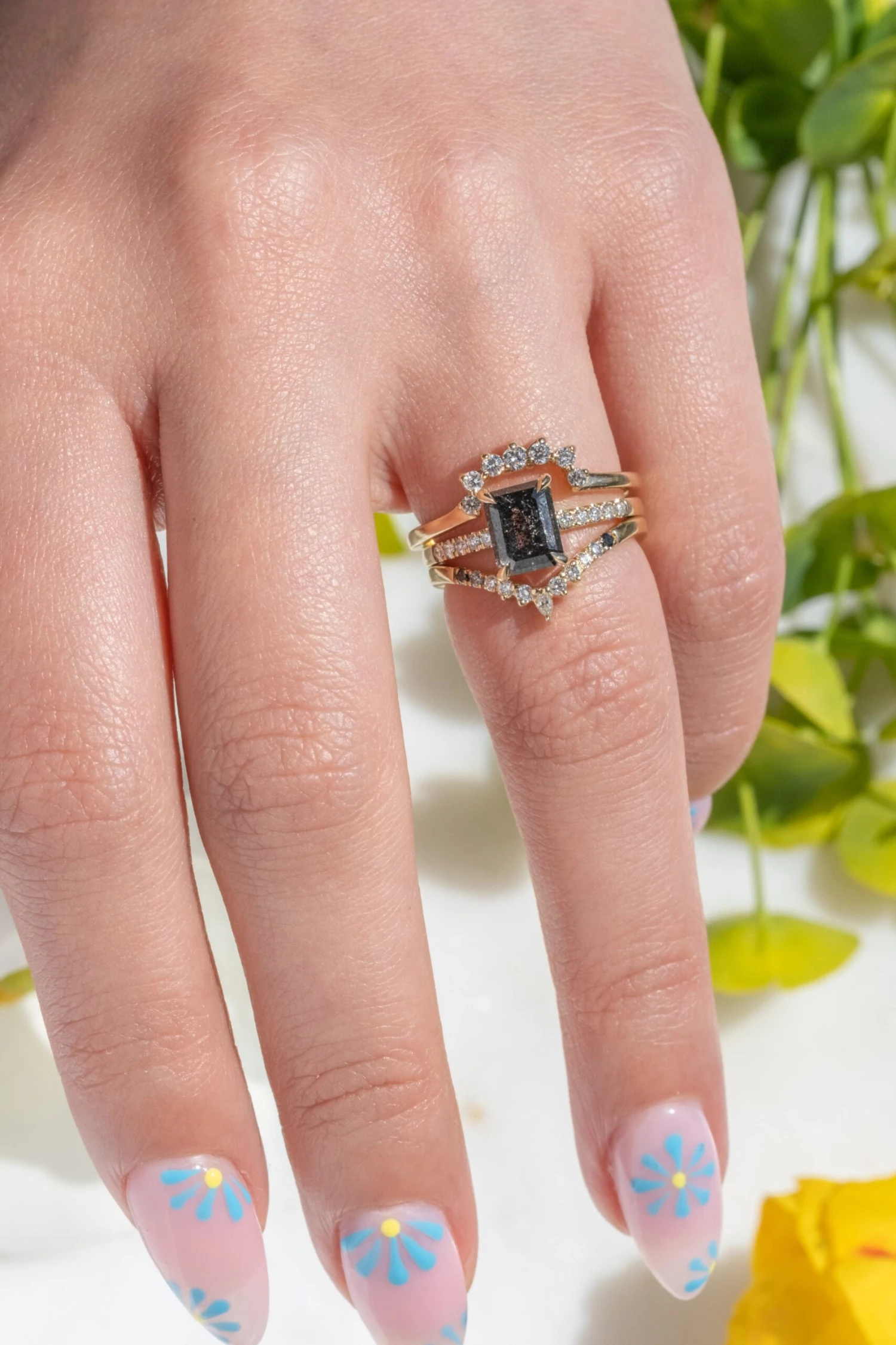 Ombre Diamond Wedding Band, Robin Setting, 14K Yellow Gold 8 Ombre Diamond Wedding Band, Robin Setting, 14K Yellow Gold - Image 8