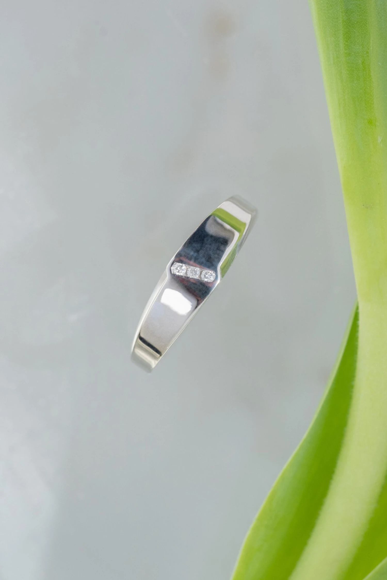 Salt And Pepper Diamond Mens Wedding Ring, Platinum 4 Salt And Pepper Diamond Mens Wedding Ring, Platinum - Image 4