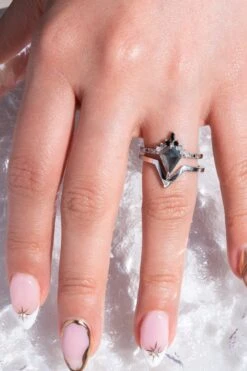 Point No Point Studio Store -Point No Point Studio Store 20250502 SFS0117