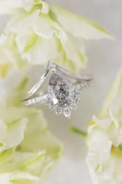 Single Diamond Engraved Vivian Wedding Band, 14k White Gold -Point No Point Studio Store 20250613 SFS0051 9732f508 fe75 4aff 9e9a 0ddd3a38c8ea