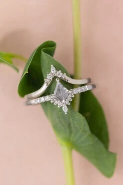 Marquise Diamond Freya Band, 14K White Gold -Point No Point Studio Store 20250627 SFS0054 5f0031e1 a51a 4924 9f18 ee9326506819