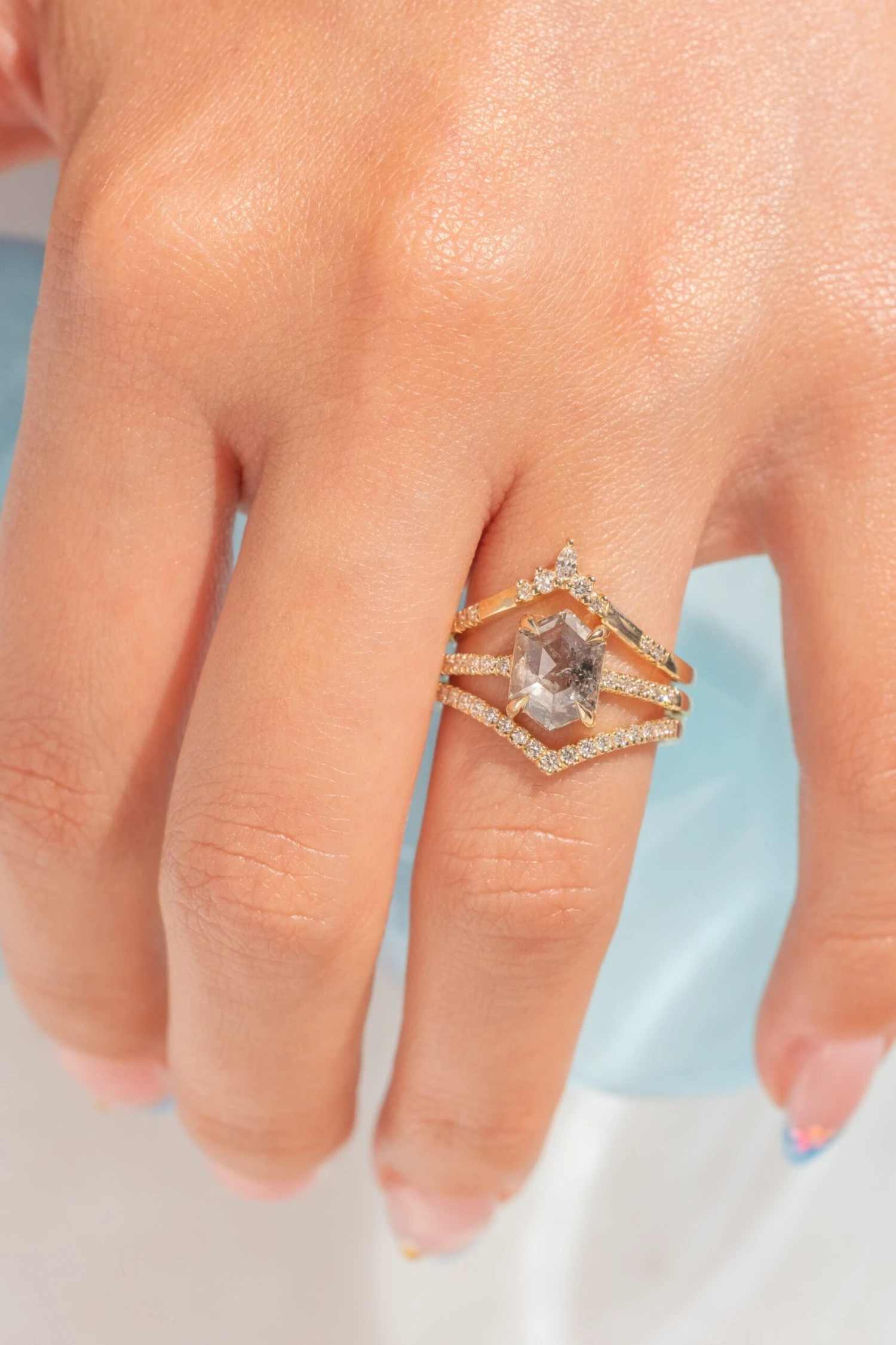 17 White Diamond Vivian Band, 14K Yellow Gold 2 17 White Diamond Vivian Band, 14K Yellow Gold - Image 2