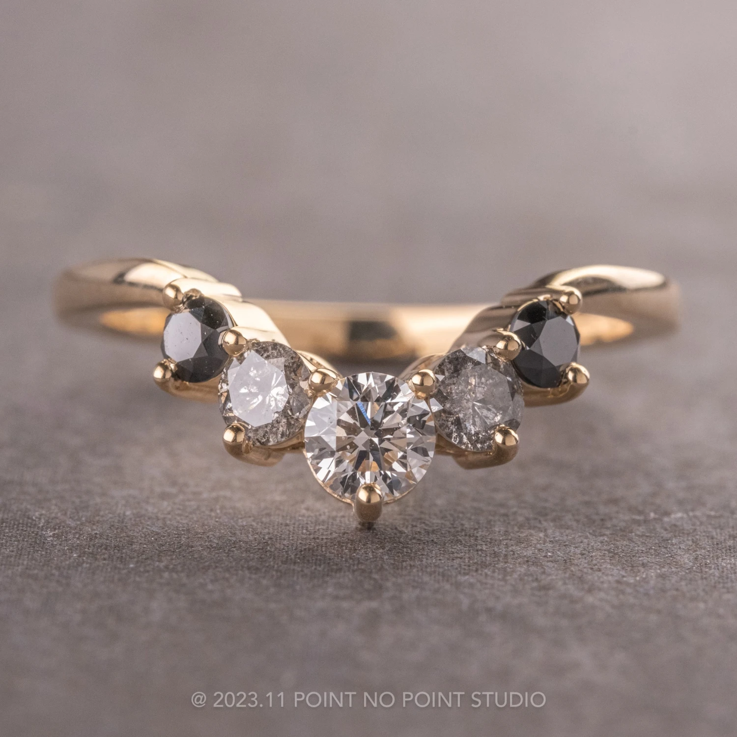 Round Diamond Wedding Band, Ombre Large Catherine Setting, 14k Yellow Gold 1 Round Diamond Wedding Band, Ombre Large Catherine Setting, 14k Yellow Gold