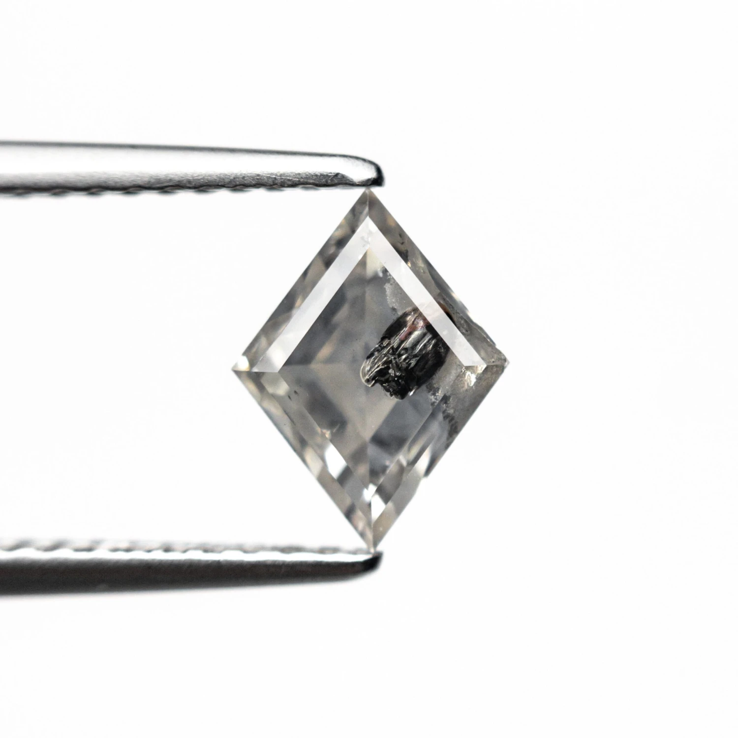 1.15 CARAT ICY WHITE SPECKLED DOUBLE CUT LOZENGE DIAMOND 4 1.15 CARAT ICY WHITE SPECKLED DOUBLE CUT LOZENGE DIAMOND - Image 4