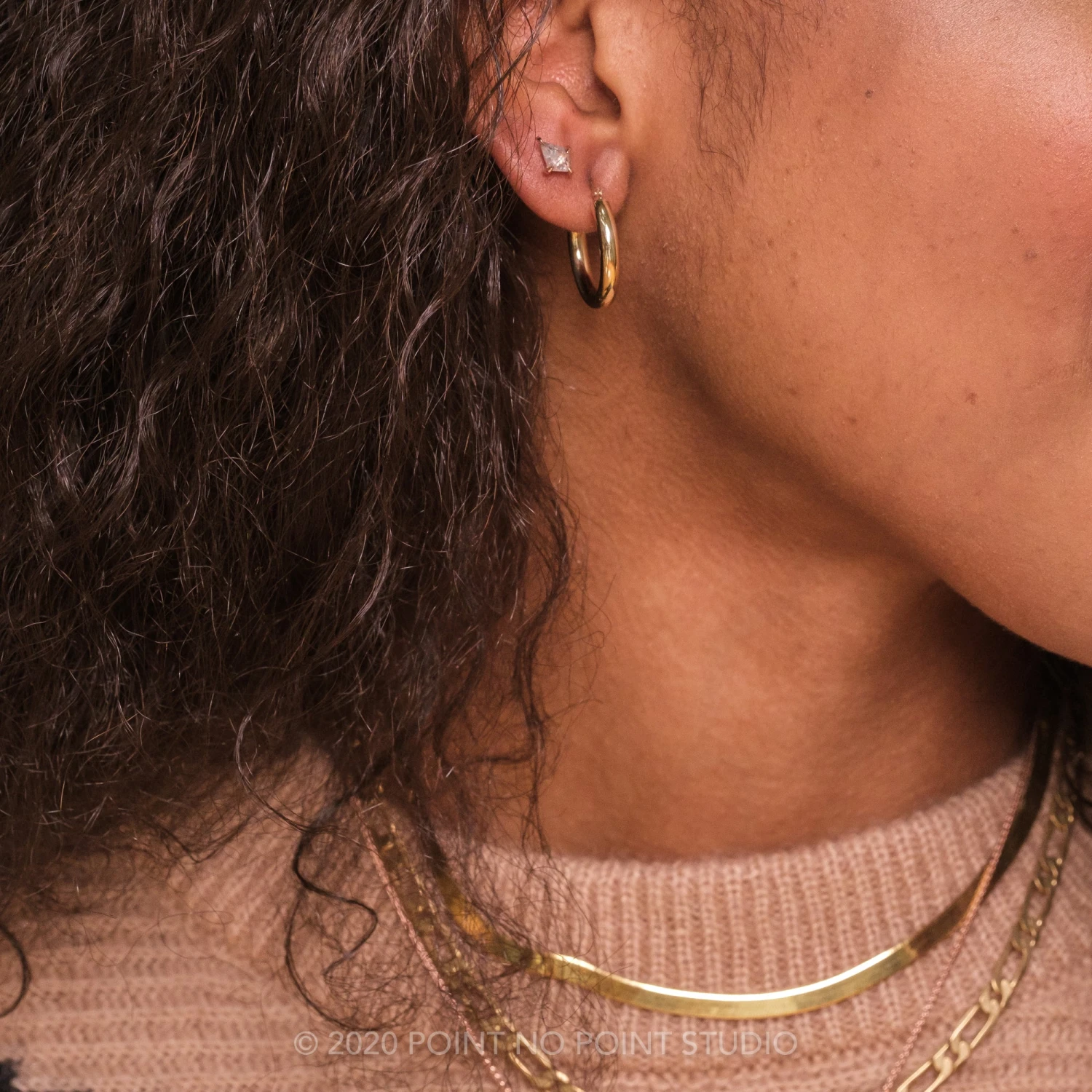 20mm Tube Hoop Earrings, 14k Yellow Gold 4 20mm Tube Hoop Earrings, 14k Yellow Gold - Image 4