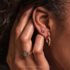 20mm Tube Hoop Earrings, 14k Yellow Gold 13 20mm Tube Hoop Earrings, 14k Yellow Gold -Point No Point Studio Store Copyof20201119 SFS1286