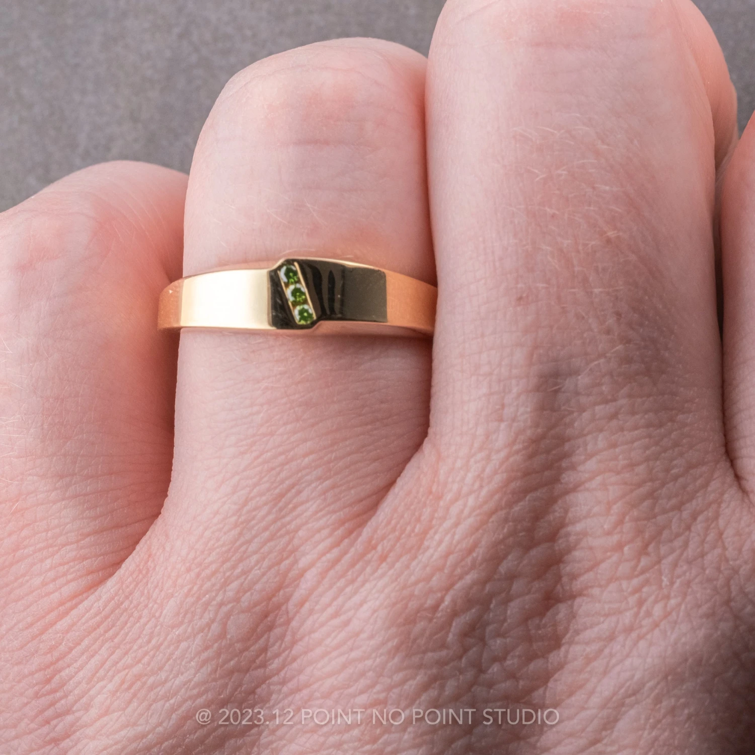 Green Diamond Mens Wedding Ring, 14K Yellow Gold 2 Green Diamond Mens Wedding Ring, 14K Yellow Gold - Image 2