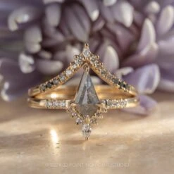 Ombre Diamond Wedding Band, Robin Setting, 14K Yellow Gold 18 Ombre Diamond Wedding Band, Robin Setting, 14K Yellow Gold -Point No Point Studio Store SFS0074 2623637e 1d4f 4c9f af1e 623f706e8528