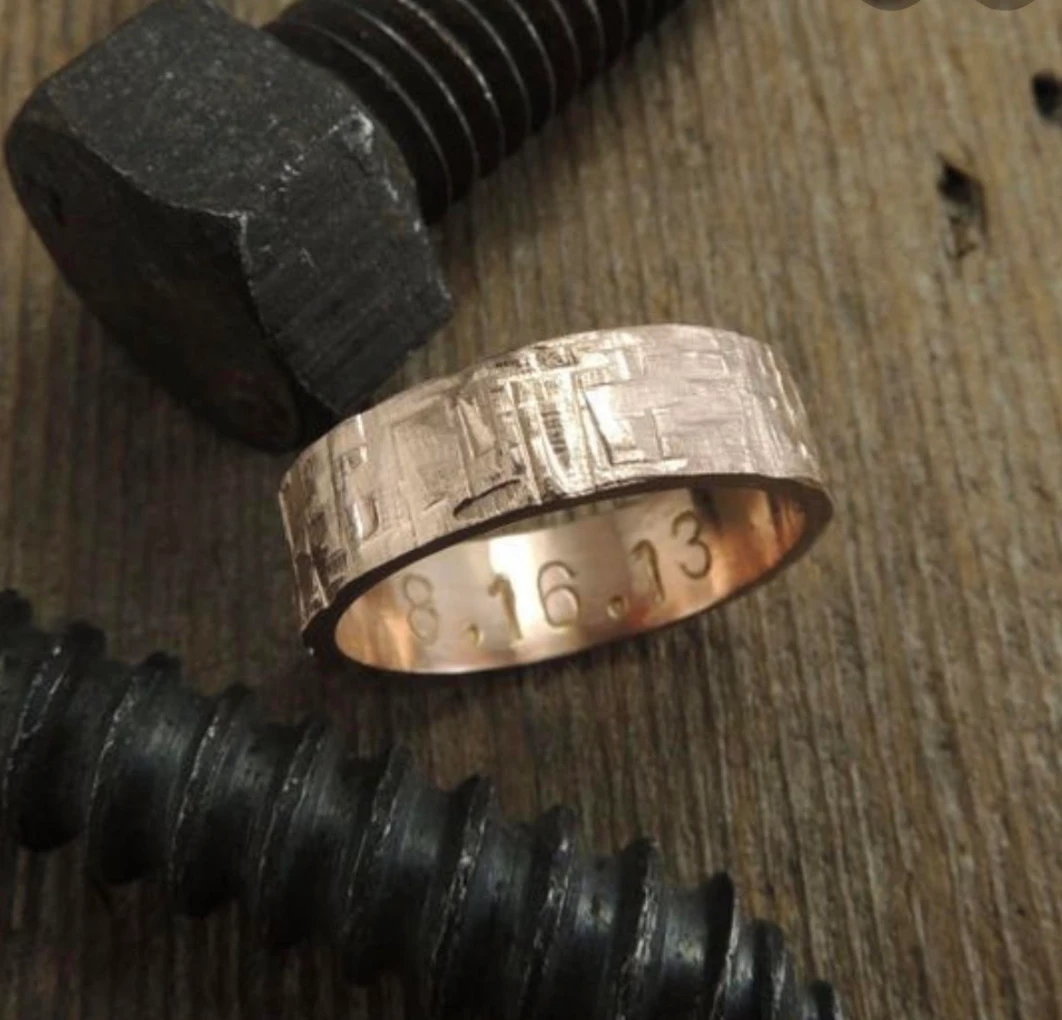 6mm, Comfort Fit, 14k Yellow Gold Mens Wedding Band, Textured Polished 5 6mm, Comfort Fit, 14k Yellow Gold Mens Wedding Band, Textured Polished - Image 5